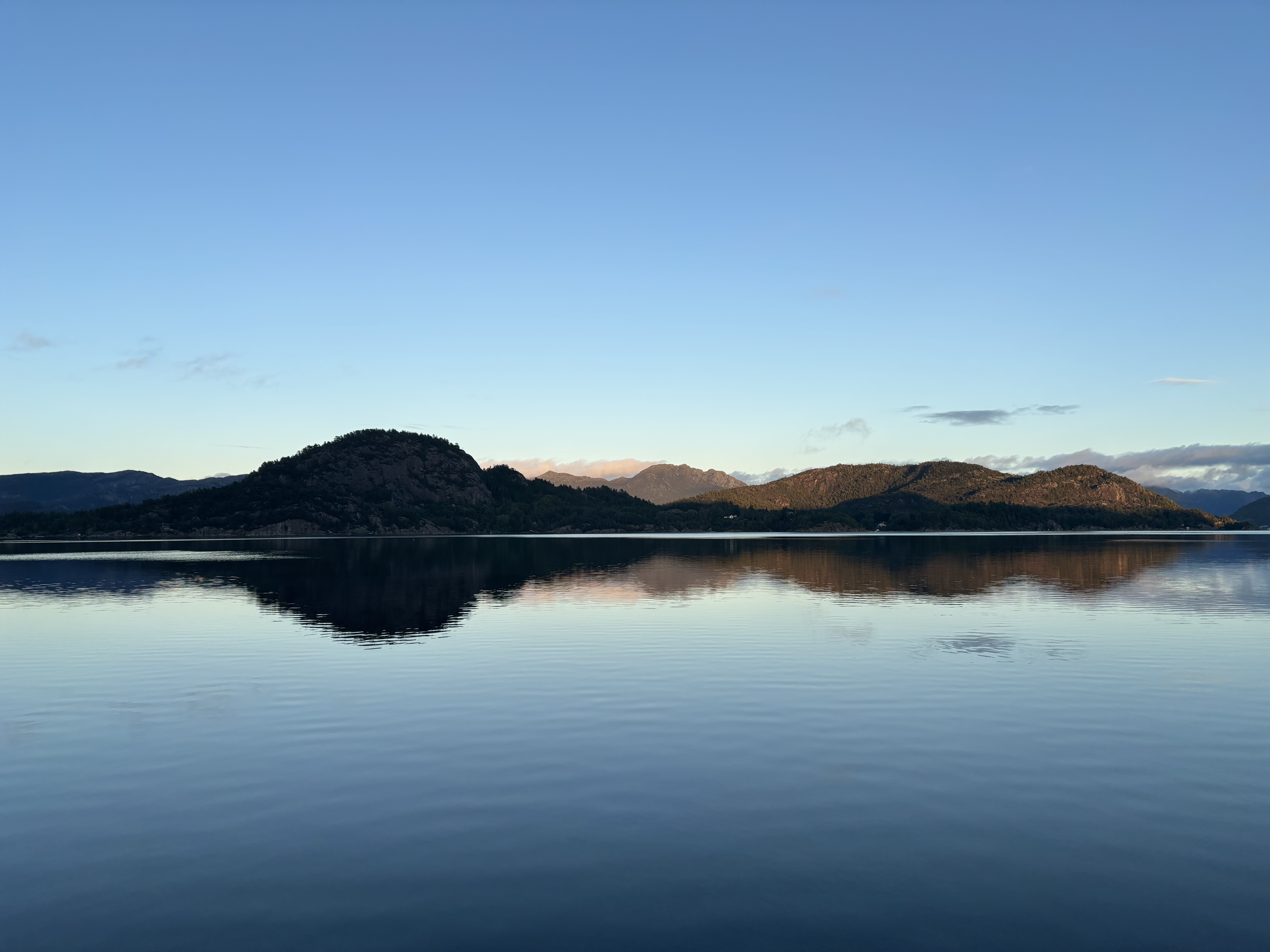 media_9EFTTQY523HDHTJC