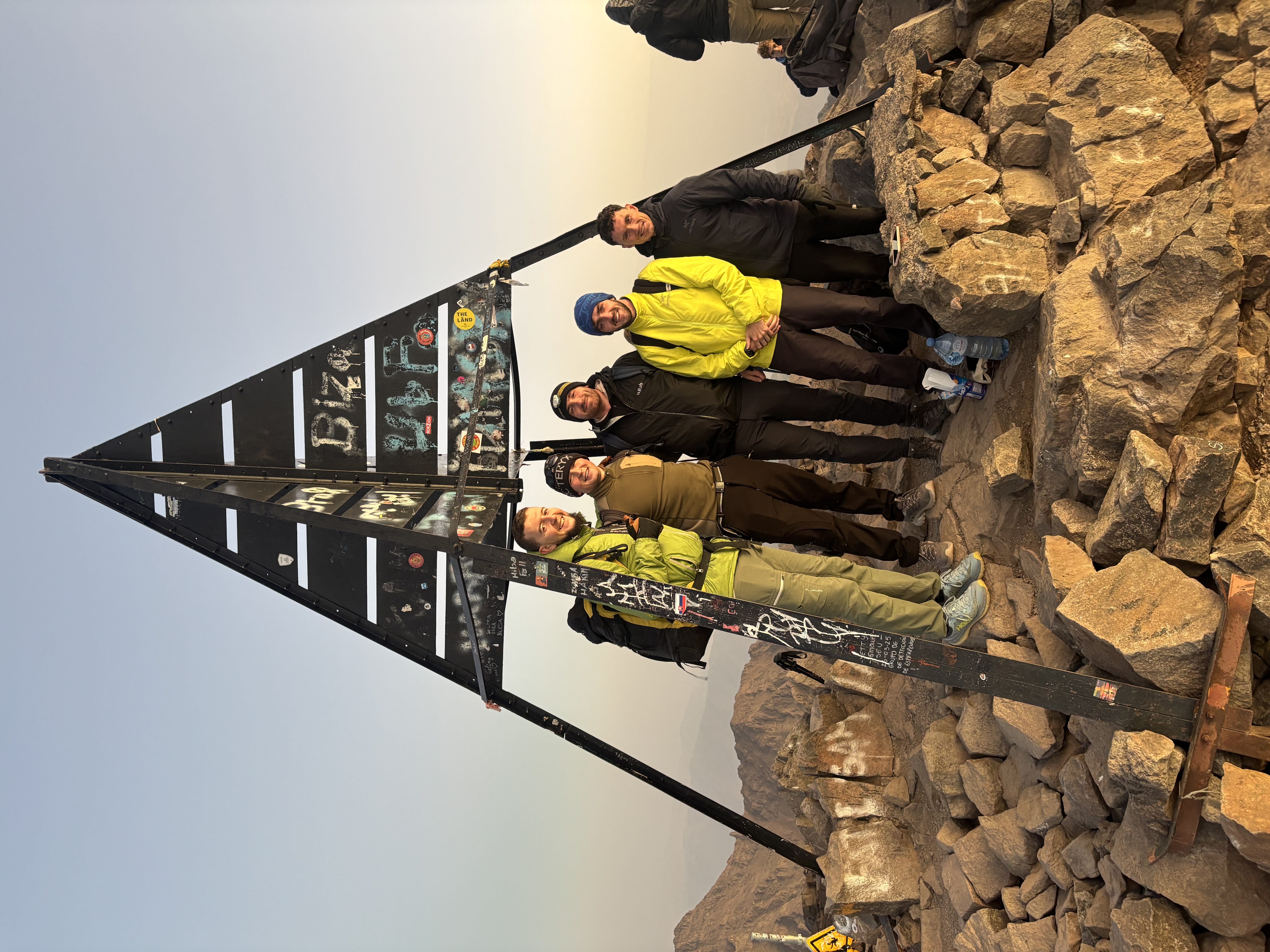 media_YQJYMA5FBAGGQFPR