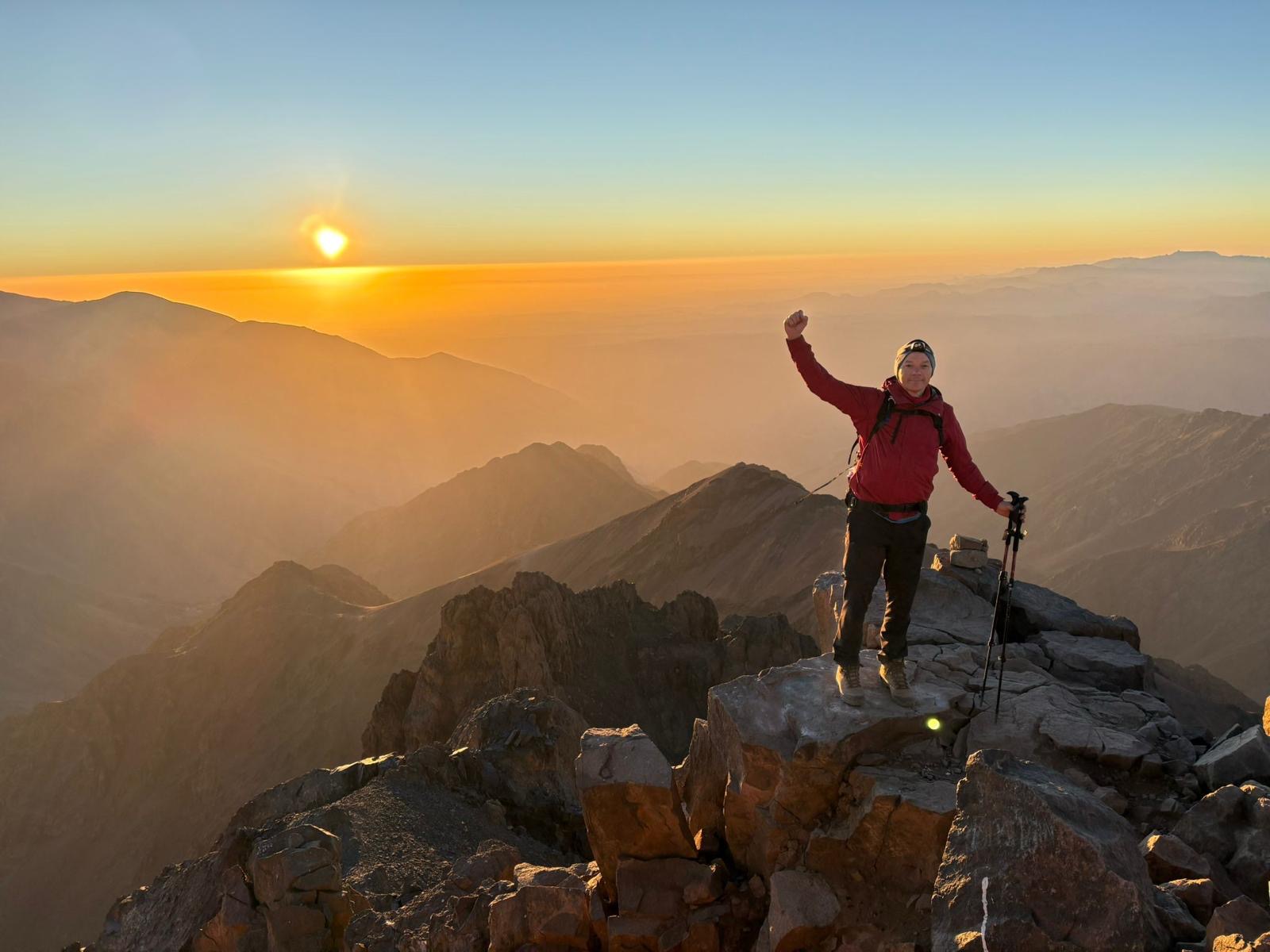 media_BCZCHFERUT5M5BHR