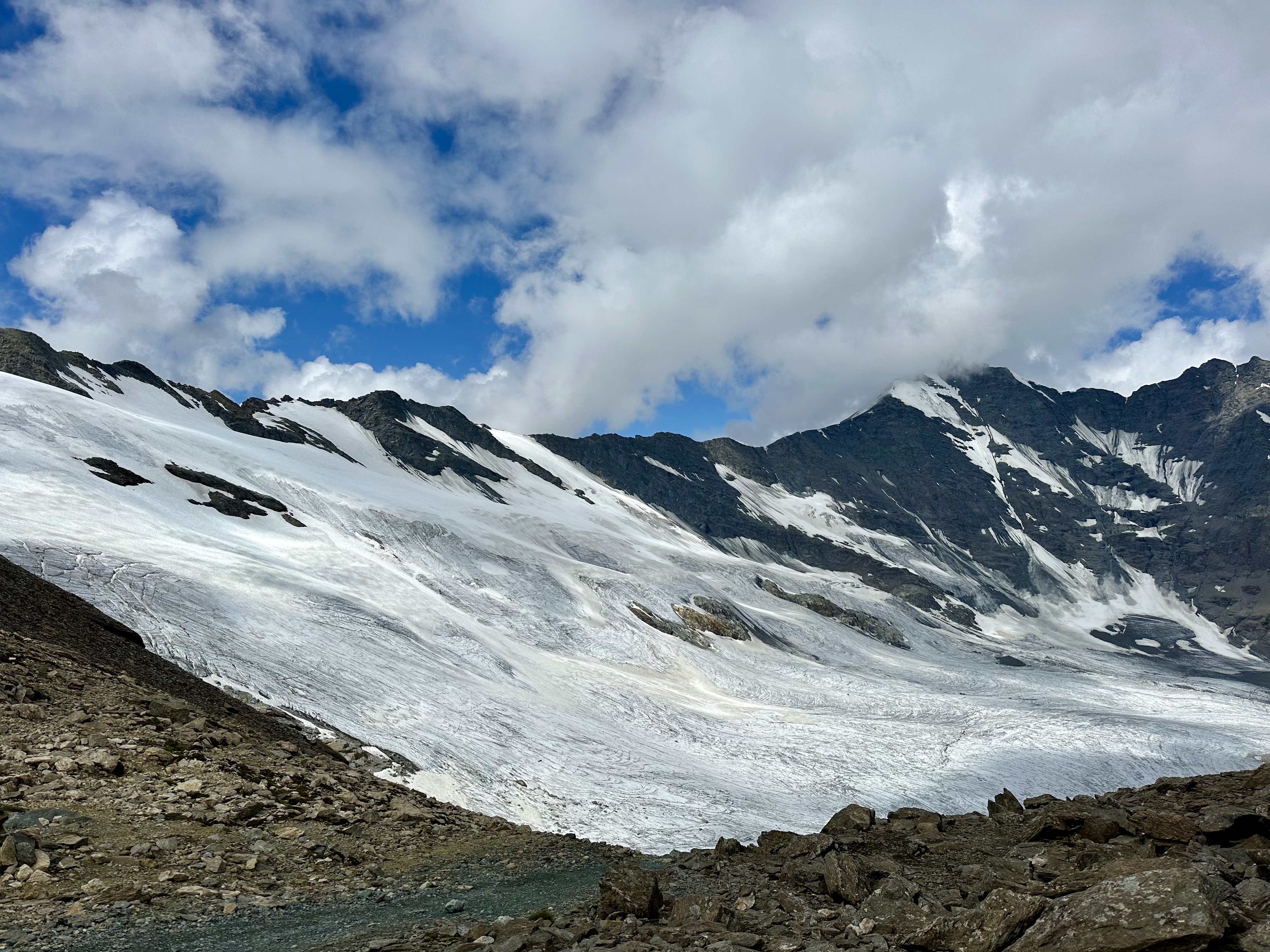 media_FG4FD3JU78QY8MX7