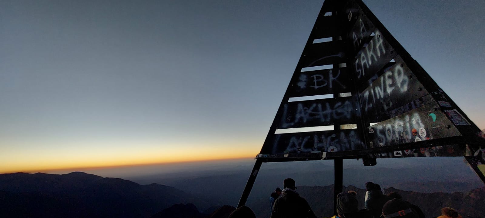 media_MQ896R847X4CSZ9X