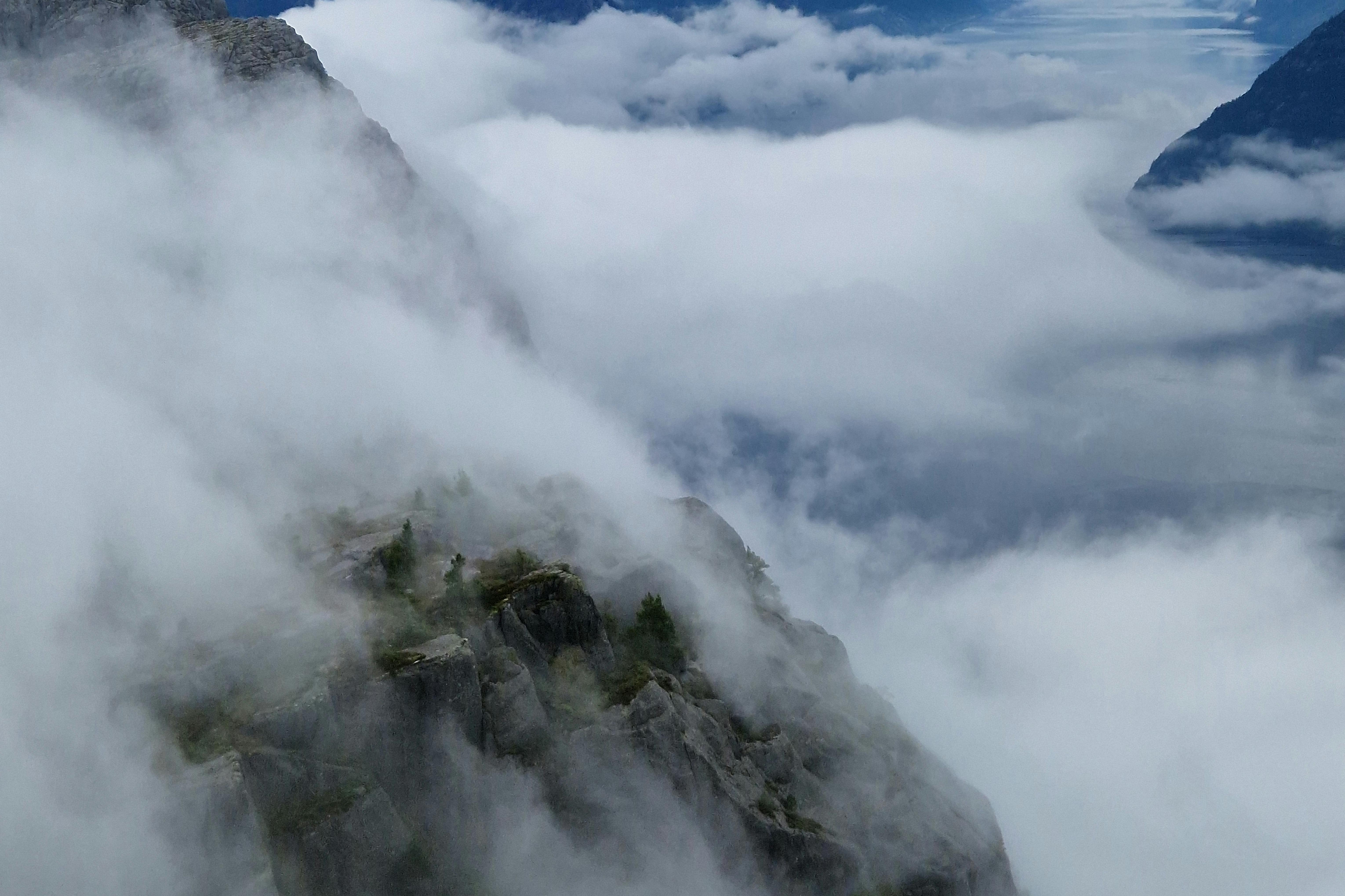 media_DAMLGAAKXWH4KUM3